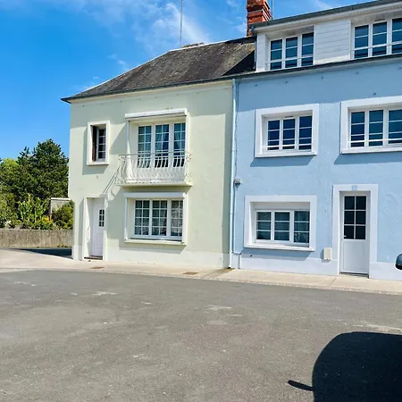 بيت للعطل La Maison Bleue Authentic Fishermans House إيزيغني سور مير